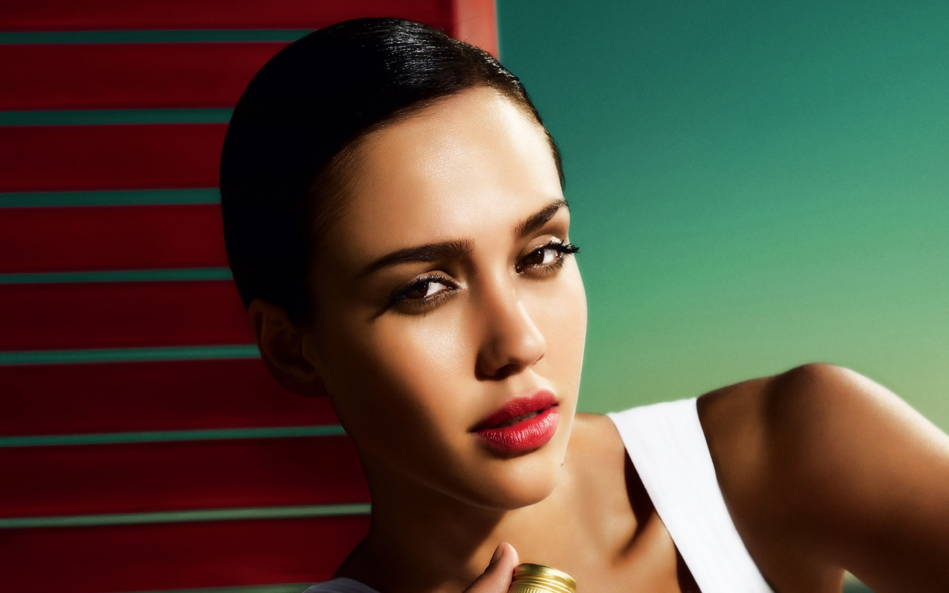 femme mode glamour sexy portrait oeil élégant lèvres