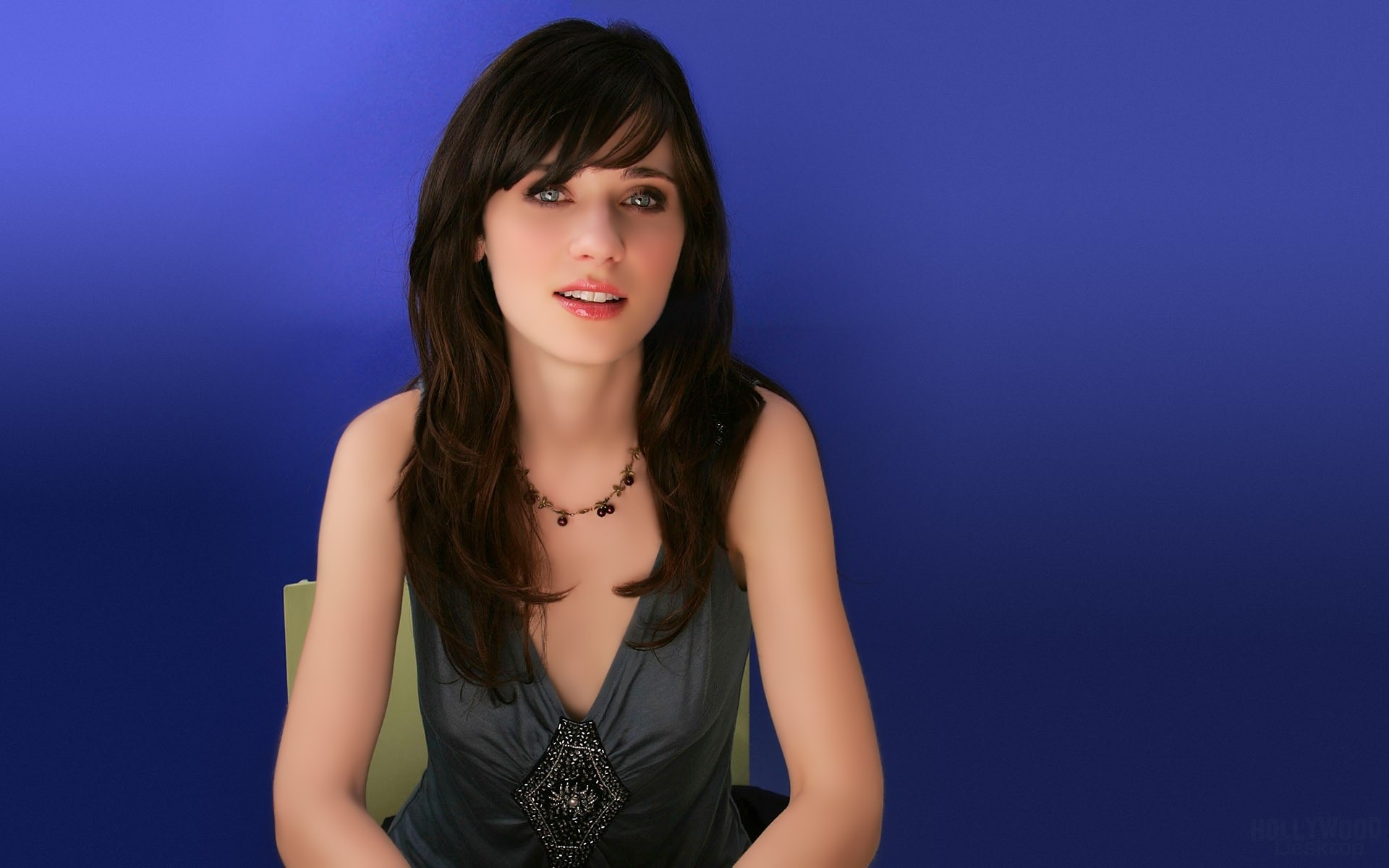 femme mode jolie fille mignon portrait sexy jeune glamour record chanteur