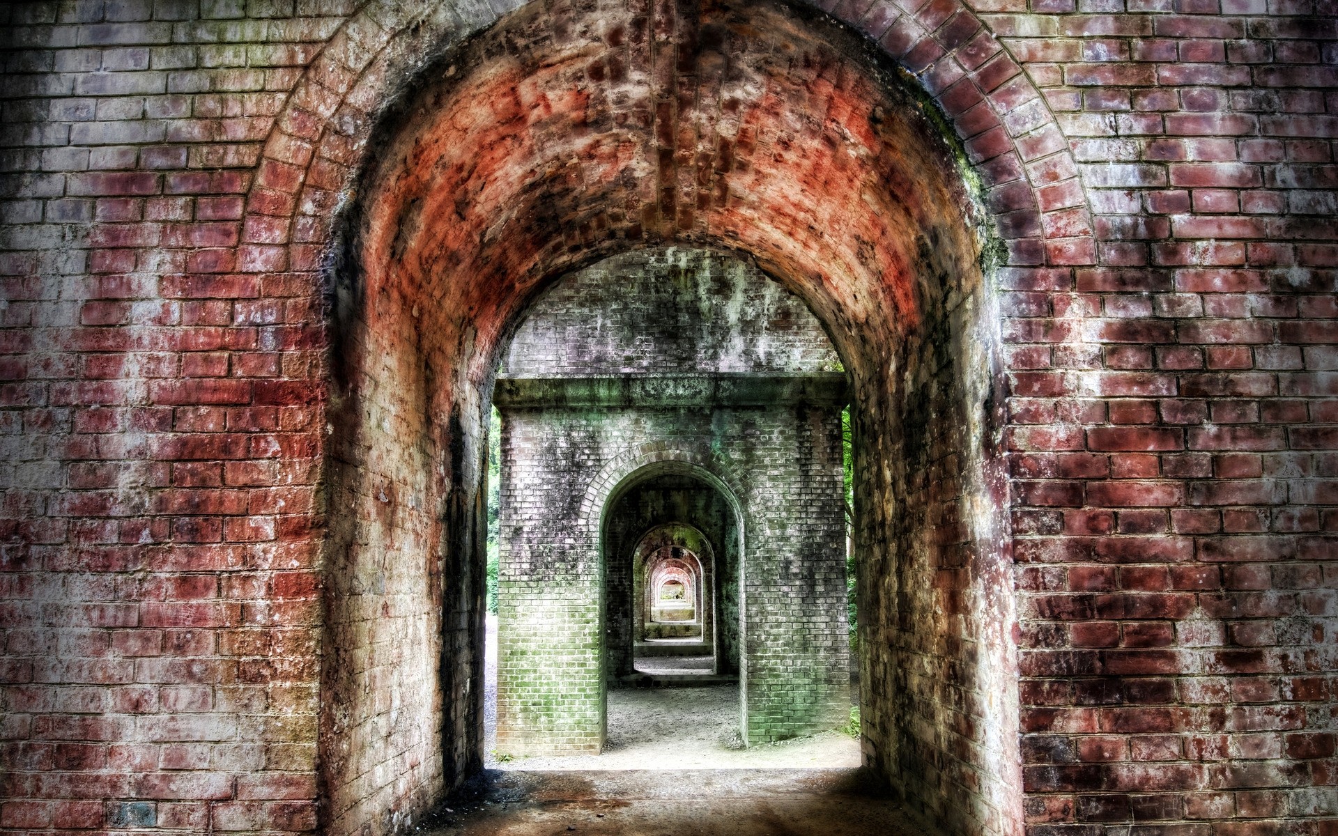 architecture mur vieux arche maison brique pierre entrée gothique antique porte fenêtre extérieur voyage construction porte urbain antique couleurs