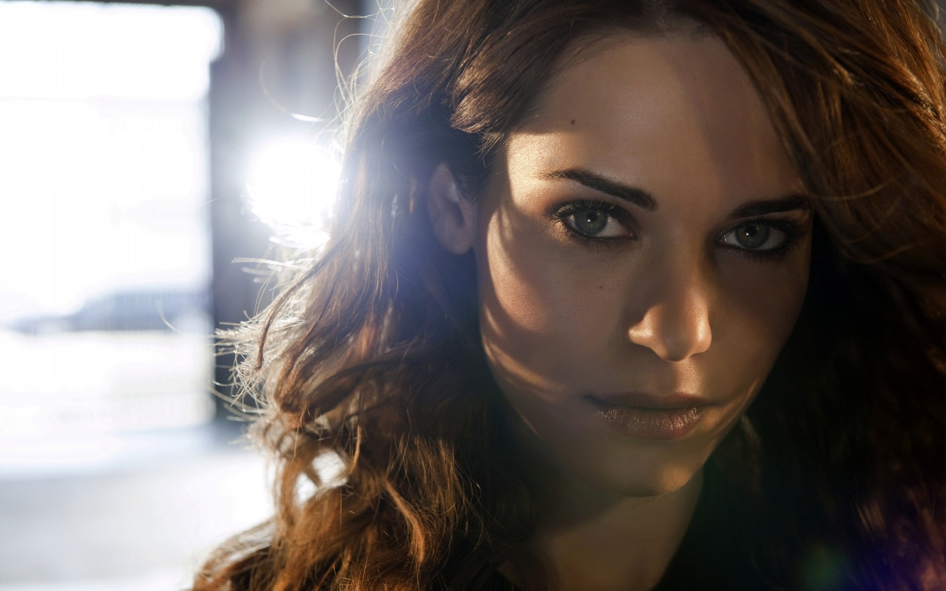 portrait femme fille modèle mode adulte visage lumière porter brunette nikita lindsey fonseca actrice célébrité actrices hollywoodiennes