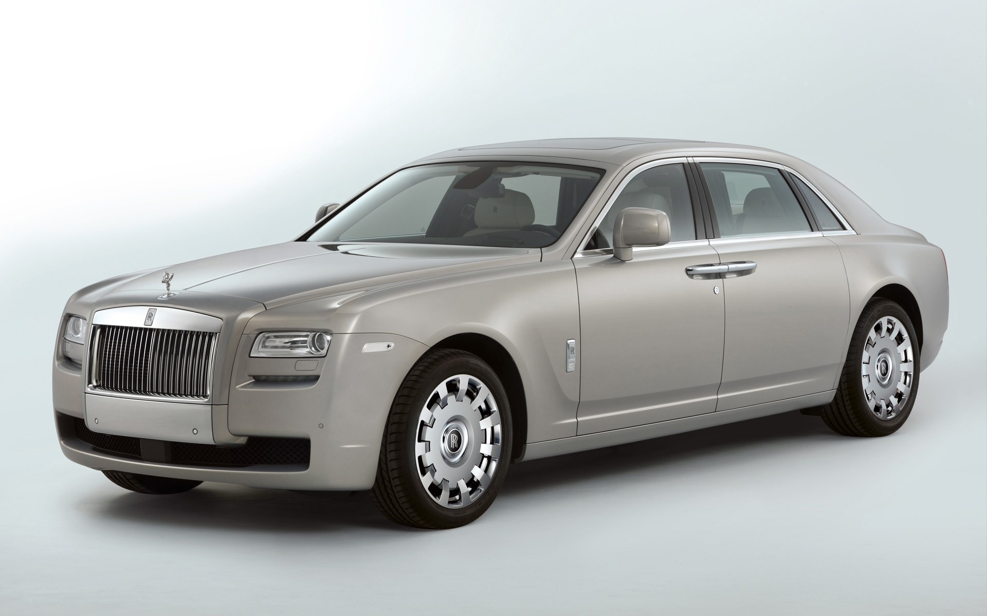 rolls royce voiture voiture roues automobile berline rapide système de transport coupé midi disque
