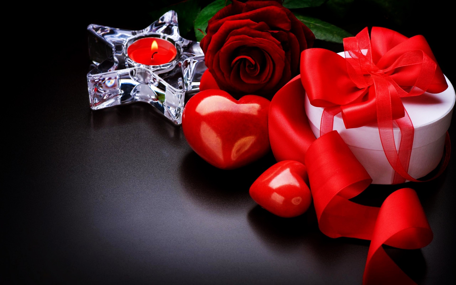 cadeau amour romance noël roses cadeaux candel coeur