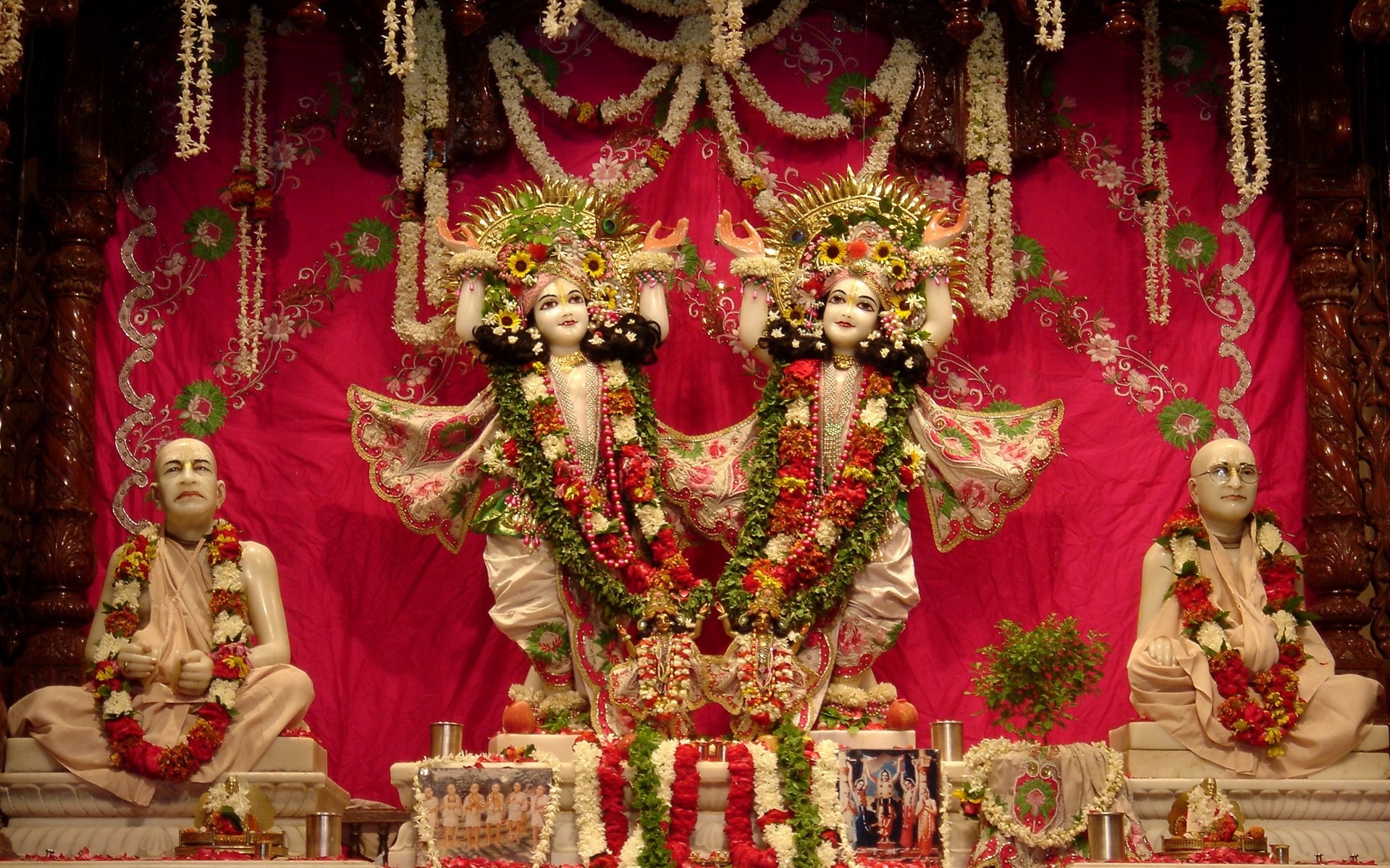 religion temple décoration bouddha sculpture culte or traditionnel statue spiritualité festival religieux dieu vacances art culture cérémonie bougie moine saint fond