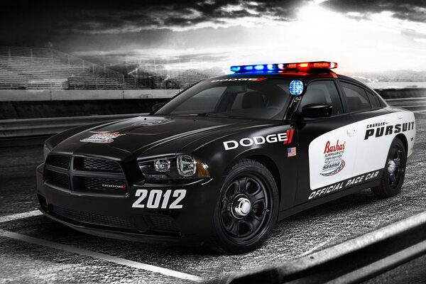 Dodge voiture de police avec clignotant