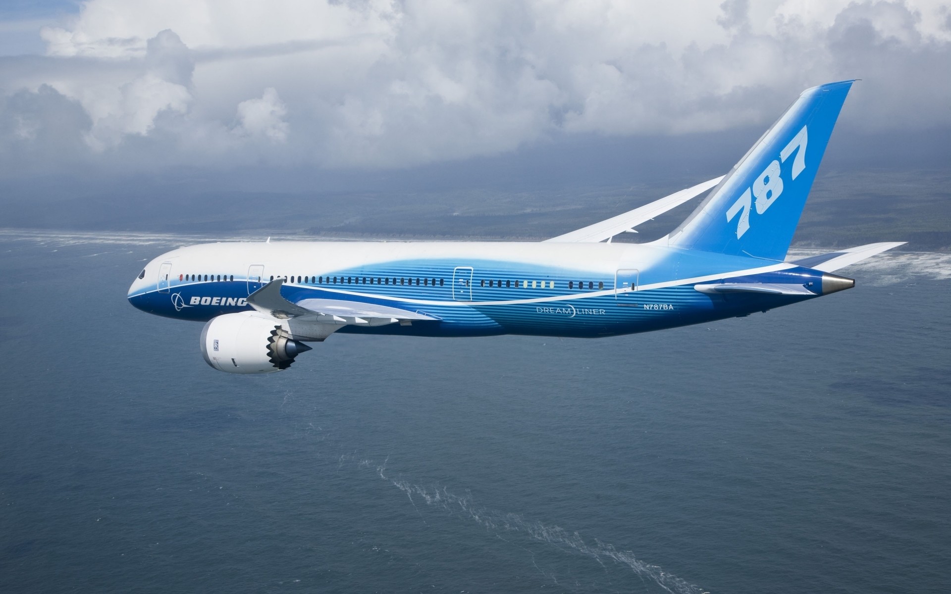 autres appareils avion avion aéroport avion voyage système de transport avion de ligne vol airbus ciel voler expédition air départ arrivée voiture dreamliner nuages boeing