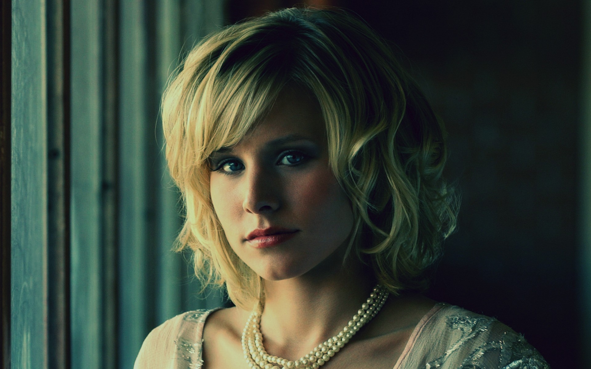 portrait fille mode femme modèle beau visage unique glamour adulte cheveux actrice actrices hollywoodiennes magnifique kristen bell