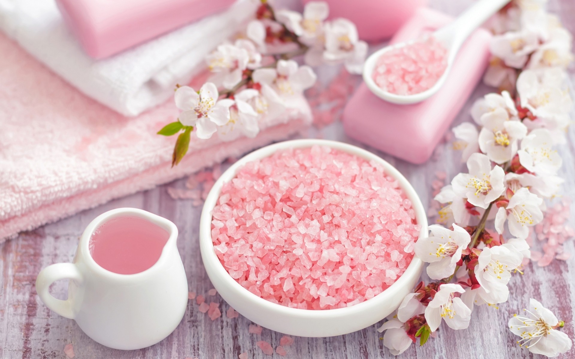 traitement fleur relaxation aromathérapie santé soins en bonne santé de luxe parfum petit déjeuner thérapie bain hygiène alimentaire propre massage fleurs de printemps sel de mer spa rose
