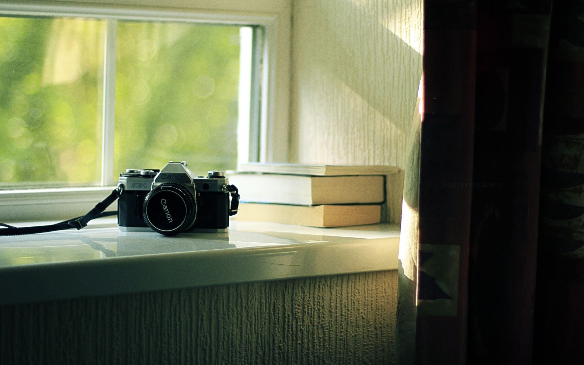 fenêtre chambre meubles intérieur maison lumière miroir table famille moderne intérieur lieu appareil photo photo prix vieux
