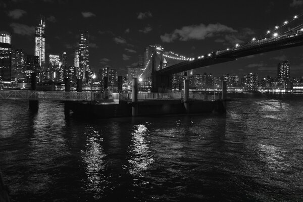 Noir et blanc ville rivière et pont