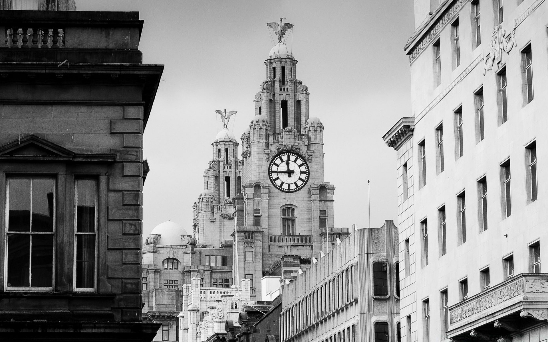 noir et blanc architecture ville rue maison voyage vieux ville urbain à l extérieur maison tour horloge ciel ville
