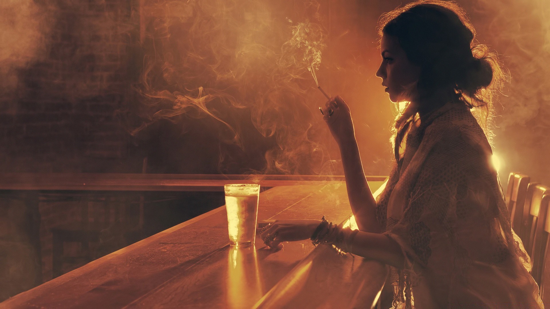 autre fille adulte seul musique femme porter soir portrait rétro-éclairé