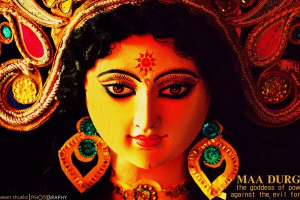 Poupée indienne avec point rouge