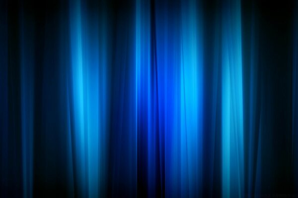Lueur bleue sur fond sombre