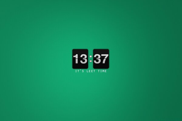 Horloge électronique sur fond vert