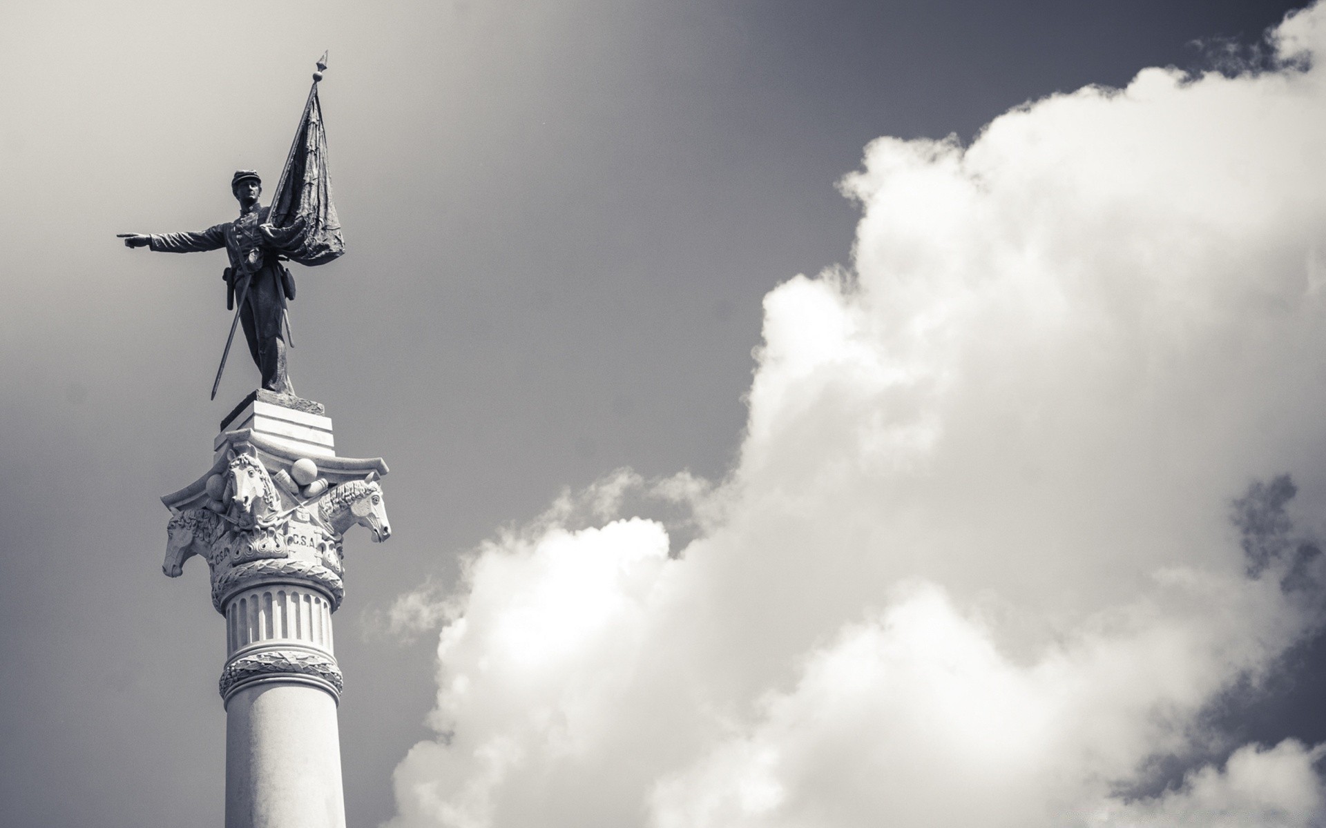 sculptures ciel à l extérieur tour