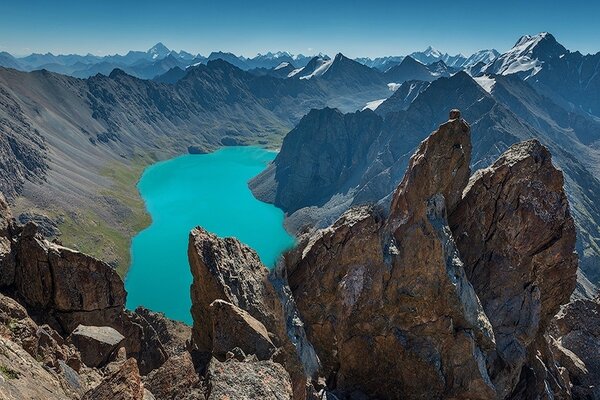 Montagnes paysage nature printemps