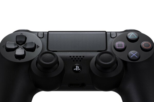 Joystick mat sur fond blanc comme neige