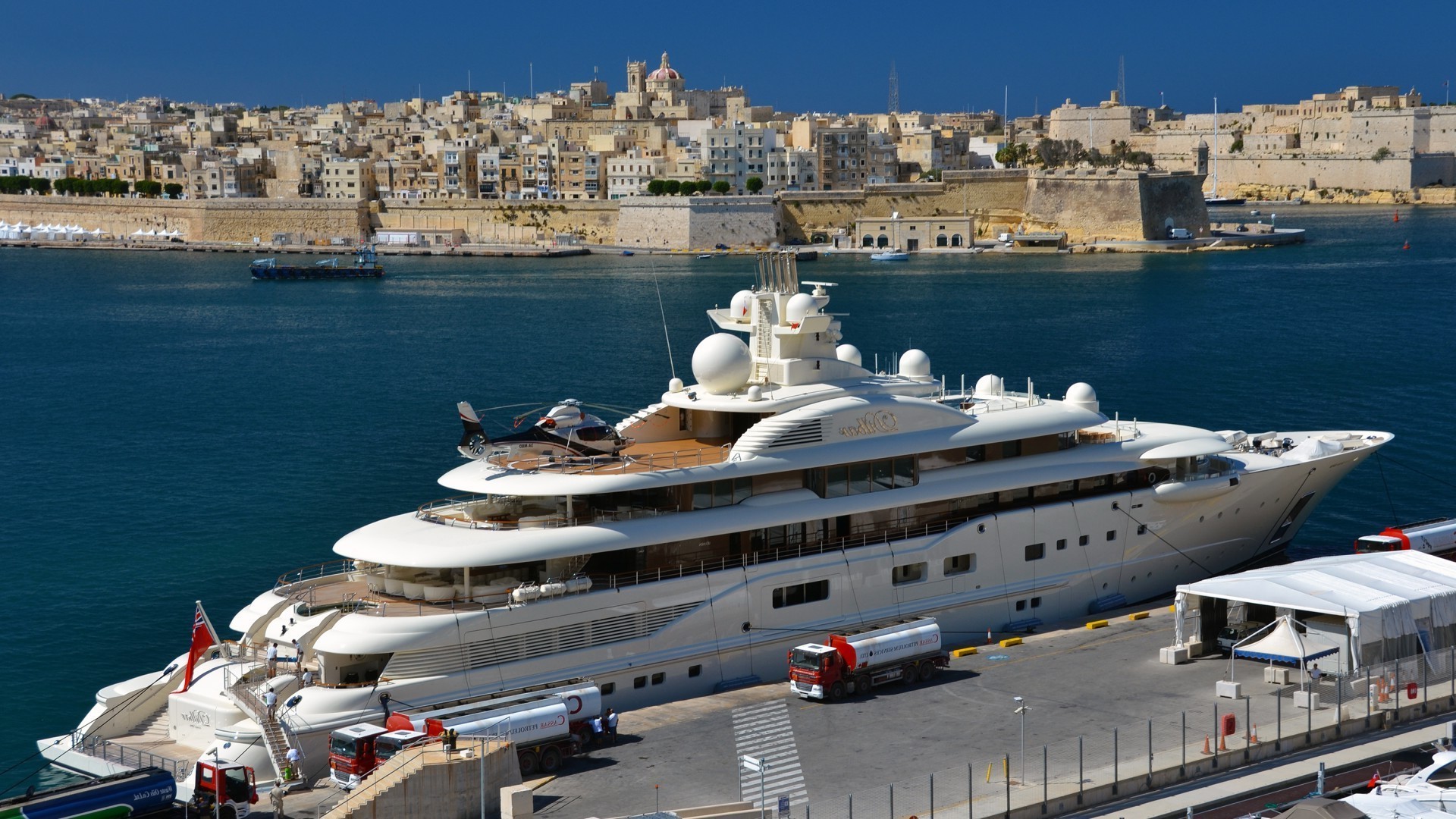 bateau voyage eau mer port navire yacht voiture bateau système de transport port mer marina voile vacances bateau de croisière tourisme nautique voilier