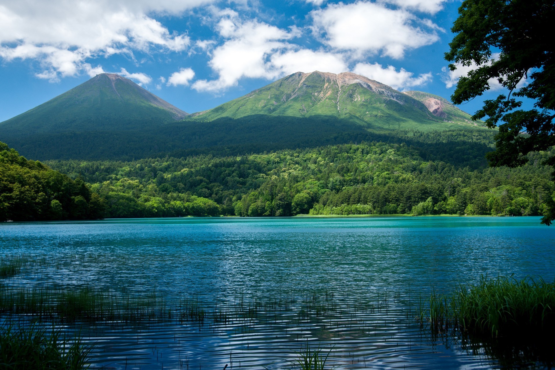 eau lac nature voyage montagnes paysage à l extérieur réflexion ciel arbre été scénique bois