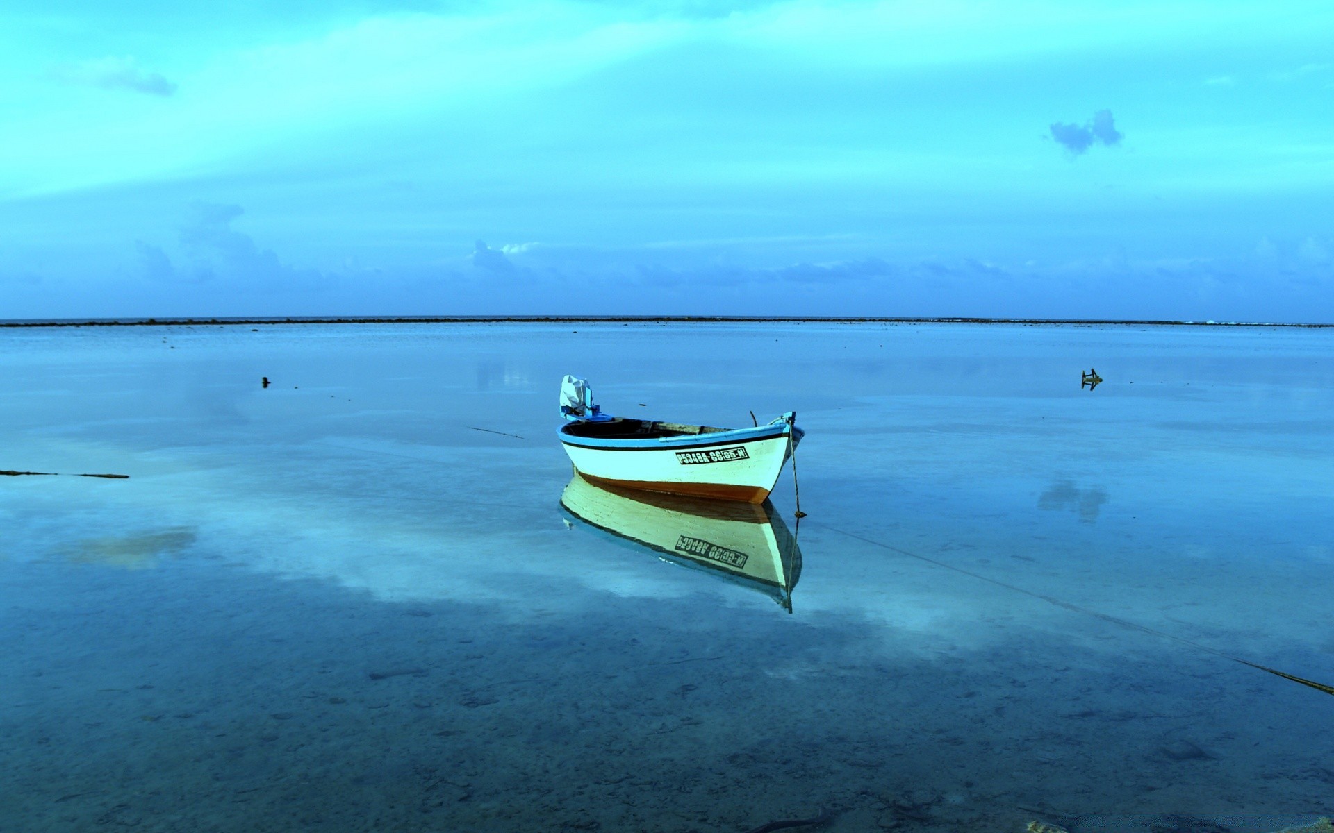 mer et océan eau mer océan voyage paysage plage mer bateau île bateau été sang-froid ciel soleil beau temps vacances vacances