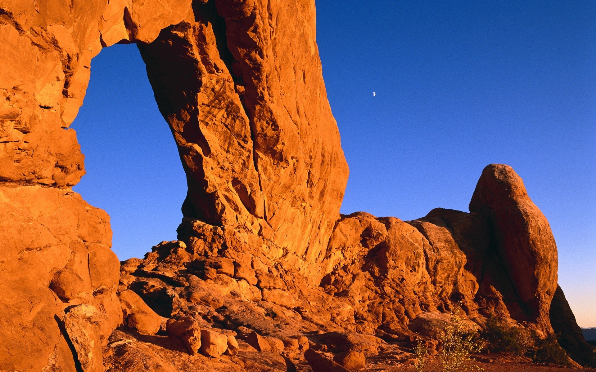 désert à l extérieur voyage grès géologie rock pinnacle paysage canyon aride lumière du jour ciel scénique nature