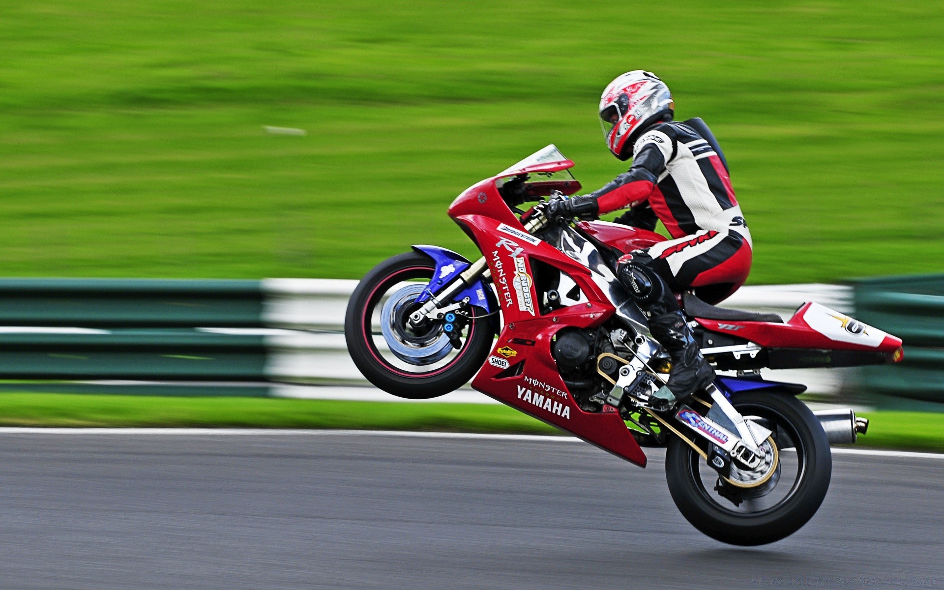 sport vélo course piste lecteur voiture rapide circuit dépêchez-vous championnat coureur