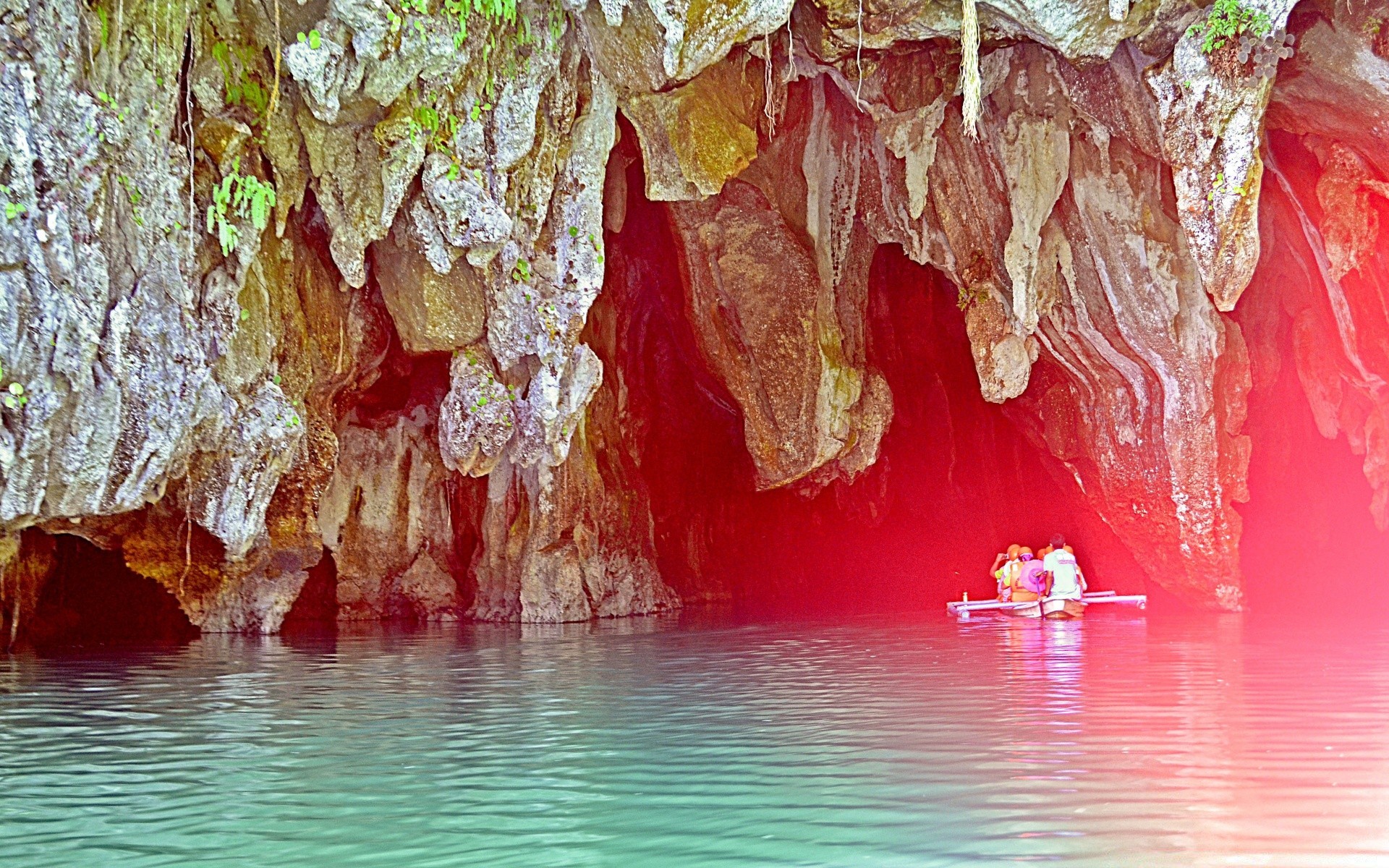 asie grotte eau stalactite liège grotte voyage nature calcaire à l extérieur géologie réflexion formation géologique rock tourisme mer lumière exploration